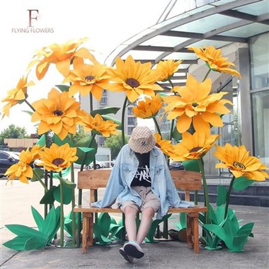 Lauko didelis rankų darbo putplasčio popieriaus gėlių saulėgrąžos